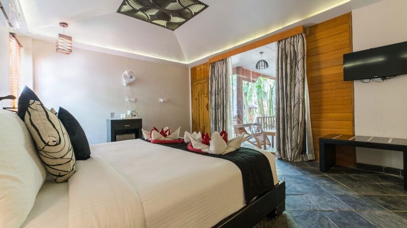 luxury suite sea facing